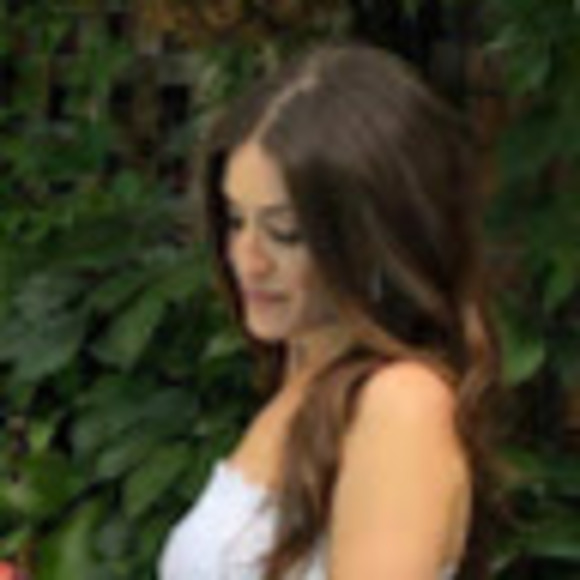 Meet your Posher, Samara - Picture 1 of 1